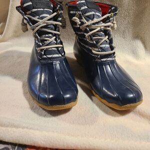 Sperry Navy Quilted Stripe Duck Boots with Red Lining.Sperry top Side Nautical